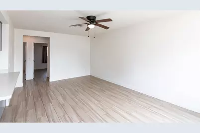 114 E Elliot, Gilbert, AZ 85234 - Photo 5