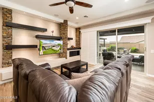 11581 W Red Hawk Dr, Peoria, AZ 85383 - Photo 9