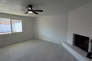 1641 W Andorra Dr, Phoenix, AZ 85029 - Photo 5