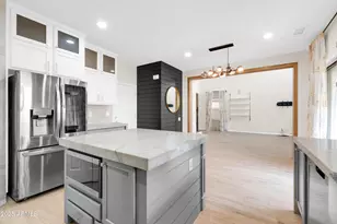 2040 W Kathleen Rd, Phoenix, AZ 85023 - Photo 9