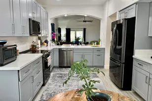 1233 E Redfield Rd, Phoenix, AZ 85022 - Photo 17