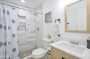 5046 N 41st Dr, Phoenix, AZ 85019 - Photo 15