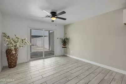 5046 N 41st Drive, Phoenix, AZ 85019 - Photo 7