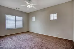 554 E San Carlos Way, Chandler, AZ 85249 - Photo 11