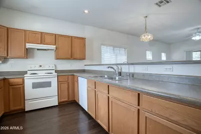 554 E San Carlos Way, Chandler, AZ 85249 - Photo 7