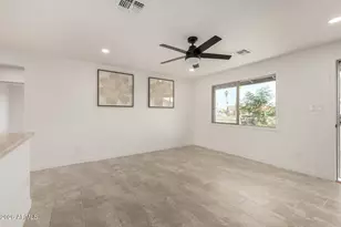 8226 W Meadowbrook Ave, Phoenix, AZ 85033 - Photo 15