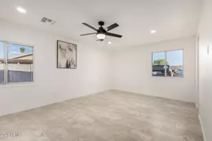 8226 W Meadowbrook Ave, Phoenix, AZ 85033 - Photo 21