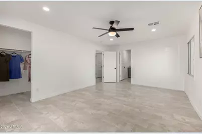8226 W Meadowbrook Avenue, Phoenix, AZ 85033 - Photo 23