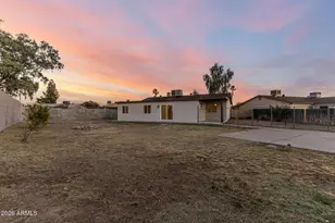 8226 W Meadowbrook Ave, Phoenix, AZ 85033 - Photo 41