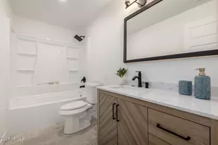 8226 W Meadowbrook Ave, Phoenix, AZ 85033 - Photo 35