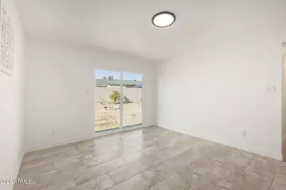 8226 W Meadowbrook Avenue, Phoenix, AZ 85033 - Photo 17
