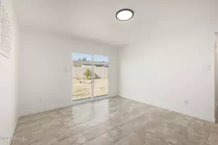 8226 W Meadowbrook Ave, Phoenix, AZ 85033 - Photo 17