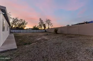 8226 W Meadowbrook Ave, Phoenix, AZ 85033 - Photo 43