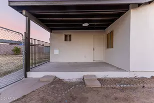 8226 W Meadowbrook Ave, Phoenix, AZ 85033 - Photo 37