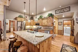 2952 Country View Ln, Overgaard, AZ 85933 - Photo 23