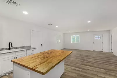 2208 E Alta Vista Road, Phoenix, AZ 85042 - Photo 13