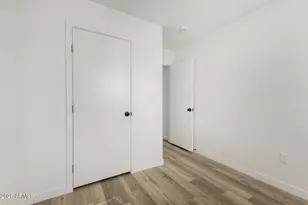 2208 E Alta Vista Rd, Phoenix, AZ 85042 - Photo 21