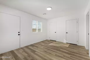 2208 E Alta Vista Rd, Phoenix, AZ 85042 - Photo 15