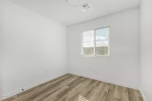 2208 E Alta Vista Rd, Phoenix, AZ 85042 - Photo 21