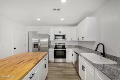 2208 E Alta Vista Road, Phoenix, AZ 85042 - Photo 11