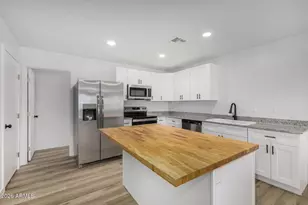 2208 E Alta Vista Rd, Phoenix, AZ 85042 - Photo 13