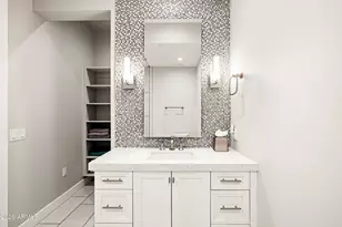 6166 N Scottsdale Rd, Scottsdale, AZ 85253 - Photo 13