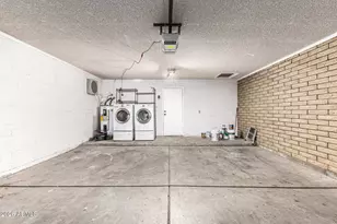 8521 N 53rd Dr, Glendale, AZ 85302 - Photo 31