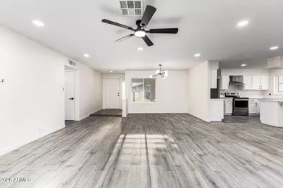 8521 N 53rd Drive, Glendale, AZ 85302 - Photo 11