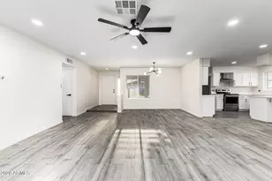 8521 N 53rd Dr, Glendale, AZ 85302 - Photo 11