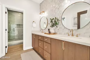 940 E Secretariat Dr, Tempe, AZ 85284 - Photo 37