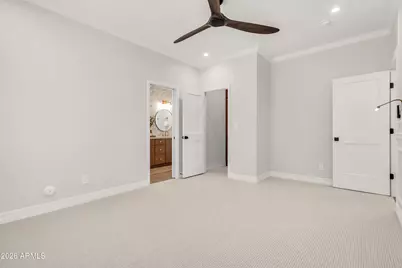 940 E Secretariat Drive, Tempe, AZ 85284 - Photo 41