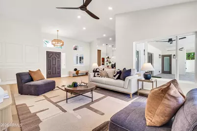 940 E Secretariat Drive, Tempe, AZ 85284 - Photo 7