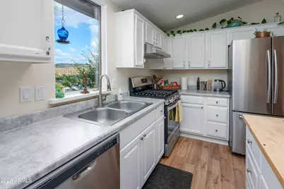 10830 E Storey Drive, Cornville, AZ 86325 - Photo 11