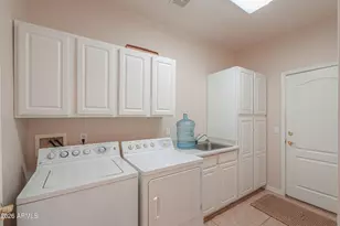 880 W St Andrews Dr, Casa Grande, AZ 85122 - Photo 25