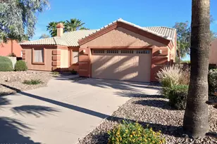 880 W St Andrews Dr, Casa Grande, AZ 85122 - Photo 3