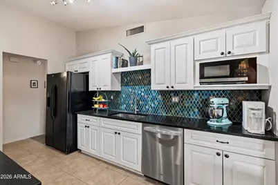 3133 E John Cabot Drive, Phoenix, AZ 85032 - Photo 9