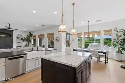 9219 W Molly Lane, Peoria, AZ 85383 - Photo 11