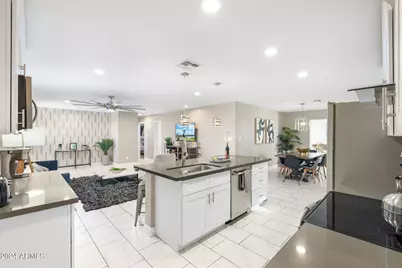 2025 N 66th Street, Scottsdale, AZ 85257 - Photo 7