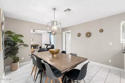 2025 N 66th Street, Scottsdale, AZ 85257 - Photo 11