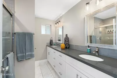 2025 N 66th Street, Scottsdale, AZ 85257 - Photo 17