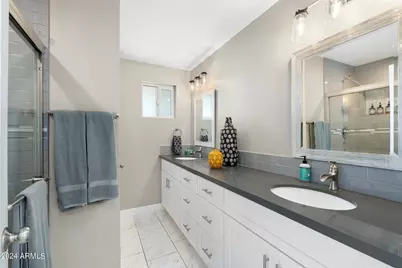 2025 N 66th Street, Scottsdale, AZ 85257 - Photo 17