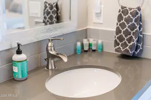 2025 N 66th St, Scottsdale, AZ 85257 - Photo 31