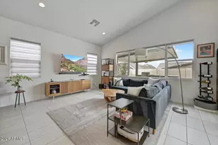 1352 E La Mirada Dr, Phoenix, AZ 85042 - Photo 15