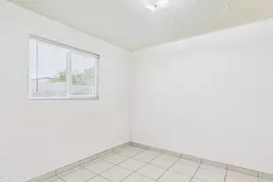 3027 N 37th St, Phoenix, AZ 85018 - Photo 5