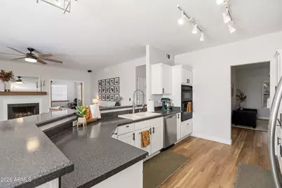 1202 E Greenway Circle, Mesa, AZ 85203 - Photo 9