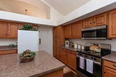 149 E Canyon Creek Drive, Gilbert, AZ 85296 - Photo 7