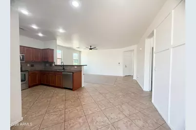 1794 W Sawtooth Way, San Tan Valley, AZ 85144 - Photo 13