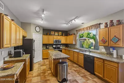 21547 N 85th Drive, Peoria, AZ 85382 - Photo 7