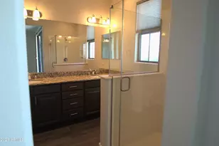 2090 S Dorsey Ln, Tempe, AZ 85282 - Photo 33