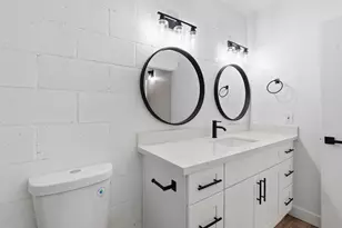 1111 W University Dr, Tempe, AZ 85281 - Photo 31